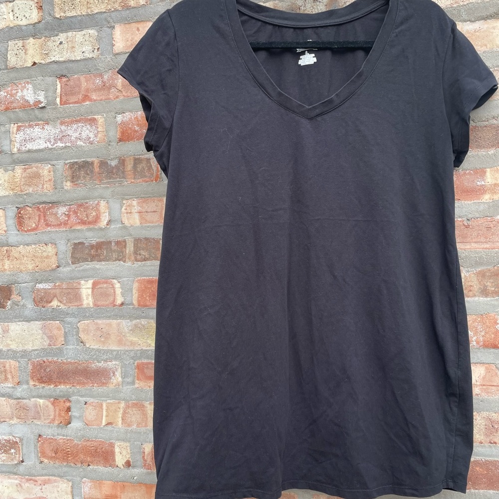 Koala mom essentials maternity black tshirt size large